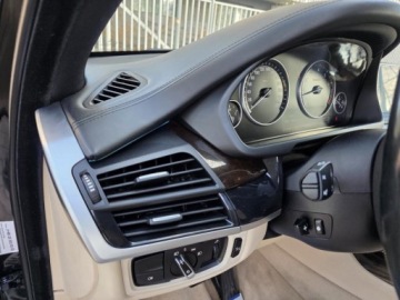 BMW X5 F15 SUV xDrive50i 450KM 2014 BMW X5 xDrive50i V8 4.4 450KM*Salon PL Bezwypadkowy * VAT23% * Individual, zdjęcie 6