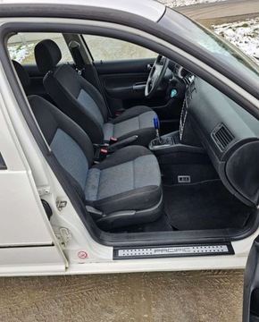 Volkswagen Bora Sedan 2.0 115KM 2003 Volkswagen Bora Volkswagen Bora 2.0 2.0 Benzyna 115KM, zdjęcie 9