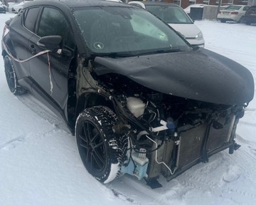 Toyota C-HR I Crossover Facelifting 1.8 Hybrid 122KM 2020 TOYOTA C-HR 1.8 Hybrid AUTOMAT, 40 tys km, uszkodzony, zdjęcie 2