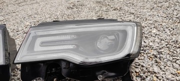 JEEP GRAND CHEROKEE WK2 SRT 2016 2017 2018 2019 2020 КСЕНОНОВАЯ ЛАМПА ЛЕВАЯ ПРАВАЯ