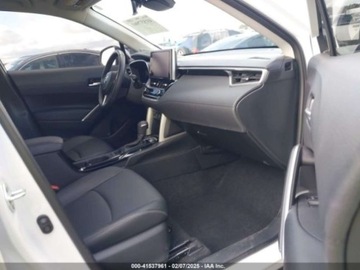 Toyota Corolla Cross 2023 Toyota Corolla Cross 2023, 2.0L, XLE 2.0 Benzyna 169KM, zdjęcie 8