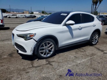 Alfa Romeo Stelvio SUV 2.0 Turbo 280KM 2019 Alfa Romeo Stelvio 2019 ALFA ROMEO STELVIO 2.0 Benzyna 280KM