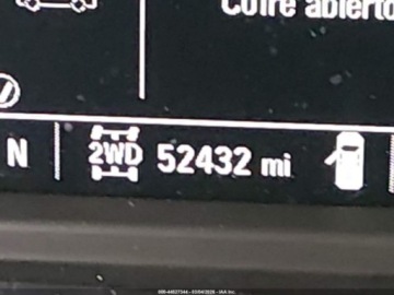 Chevrolet Silverado II 2020 Chevrolet Silverado Short Bed Custom Trail Boss 2020 4.3 Benzyna 285KM, zdjęcie 11