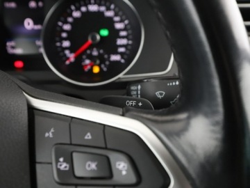 Volkswagen Passat B8 Variant Facelifting 1.5 TSI EVO 150KM 2020 Volkswagen Passat Business automat climatronic, zdjęcie 32