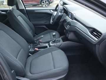 Ford Focus III Hatchback 5d facelifting 1.0 EcoBoost 100KM 2018 Ford Focus 1.0 EcoBoost, Salon Polska, Serwis ASO, zdjęcie 8