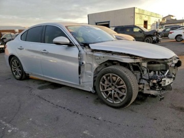 Alfa Romeo Giulia II Sedan Facelifting 2.0 Turbo 280KM 2020 Alfa Romeo Giulia 2020 2.0 Benzyna 280KM, zdjęcie 4