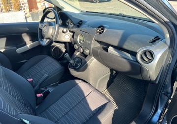 Mazda 2 II Hatchback 5d 1.3 86KM 2008 Mazda 2 1.3 Benzyna Klimatyzacja Radio El. szyby 1.3 Benzyna 86KM, zdjęcie 12