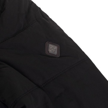 МУЖСКАЯ ЧЕРНАЯ ЭЛЕГАНТНАЯ СТЕГАНАЯ ЗИМНЯЯ КУРТКА С КАПЮШОНОМ / XL