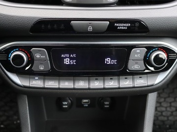 Hyundai i30 III Hatchback Facelifting 1.0 T-GDI 120KM 2022 Hyundai i30 1.0 T-GDI, Salon Polska, zdjęcie 12