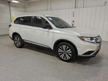 Mitsubishi Outlander III 2020 Mitsubishi Outlander Es 2020 2.4 Benzyna 166KM, zdjęcie 4