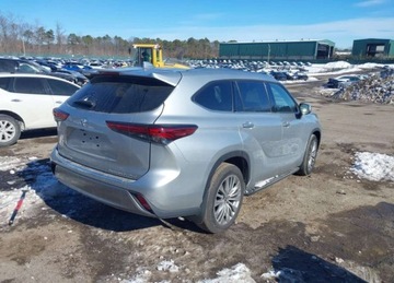 Toyota Highlander III 2023 Toyota Highlander Platinum, od ubezpieczalni 2.4 Benzyna 265KM, zdjęcie 8