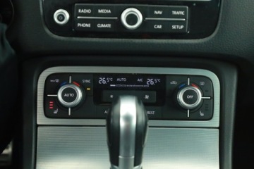 Volkswagen Touareg II SUV Facelifting 3.0 V6 TDI BlueMotion 262KM 2015 VW Touareg 3.0 TDI, Salon Polska, 258 KM, 4X4, zdjęcie 11