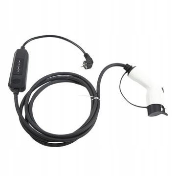 Черное портативное зарядное устройство EV Charger 16A для