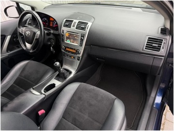 Toyota Avensis III Sedan Facelifting 2.0 D-4D 124KM 2013 Toyota Avensis sedan, zdjęcie 16