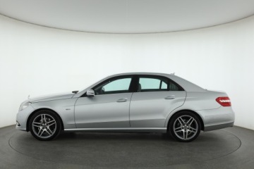 Mercedes Klasa E W212 Limuzyna 350 CDI BlueEFFICIENCY 231KM 2009 Mercedes E E 350 CDI, 227 KM, Automat, Skóra, zdjęcie 2