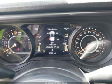 Jeep Gladiator 2024 Jeep Gladiator Willys 2024 3.6l 3.6 Benzyna 285KM, zdjęcie 10