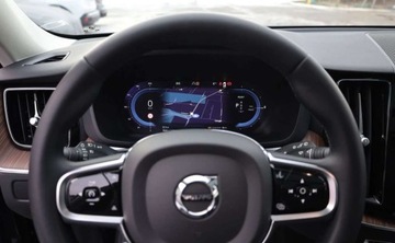 Volvo XC60 II 2023 Volvo XC 60 Volvo XC 60 T6 AWD Plug-In Hybrid R-Design 2.0 Hybryda Plug-in, zdjęcie 12