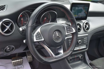 Mercedes CLA C117 Shooting Brake Facelifting 2.0 220 184KM 2017 Mercedes-Benz CLA CLA 220 4-MATIC 184KM Shooting-Brake AMG Panorama Salon, zdjęcie 22