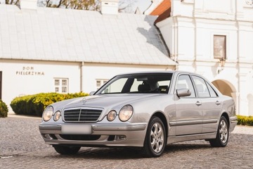 Mercedes Klasa E W210 Sedan 2.8 204KM 2001