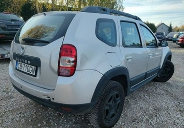 Dacia Duster I SUV Facelifting 1.6 SCe 114KM 2017 Dacia Duster Salon Polska Zadbany 1.6 Benzyna 114KM, zdjęcie 1