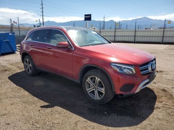 Mercedes GLC C253 2018 Mercedes-Benz GLC 300 4Matic 2018 2.0l 2.0 Benzyna 241KM, zdjęcie 4