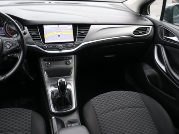 Opel Astra J GTC 1.6 CDTI Ecotec 110KM 2015 Opel Astra 1.6 CDTI, Navi, Klima, Tempomat, zdjęcie 7