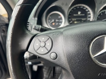 Mercedes Klasa C W204 Kombi T204 1.8 180 CGI BlueEFFICIENCY 156KM 2010 Mercedes-Benz Klasa C AUTOMAT KLIMATYZACJA POLSKORY GRZANE FOTELE PARKTRON, zdjęcie 19