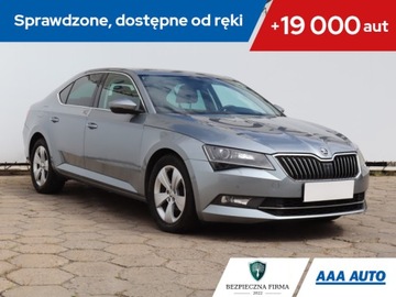 Skoda Superb III Liftback Facelifting 1.5 TSI 150KM 2019 Skoda Superb 1.5 TSI, Salon Polska, Xenon