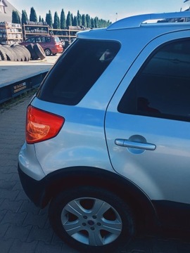 BLATNÍK PRAVÝ ZADNÍ FIAT SEDICI 06-14R