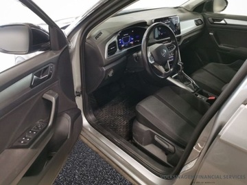 Volkswagen T-Roc I SUV Facelifting 1.5 TSI ACT 150KM 2022 Volkswagen T-Roc Salon PL FV23 DSG 150KM Doposazony Gwarancja ASO, zdjęcie 5