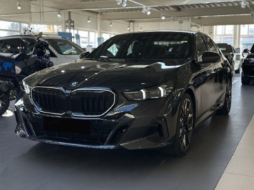 BMW Seria 5 G90-91 2026 BMW Seria 5 540d xDrive Sport Sedan 3.0 (303KM) 2026, zdjęcie 1