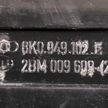 AUDI A3 A4 A5 A6 A7 A8 PRAVÝ SMĚROVKA W ZRCÁTKO OE 8K0949102E