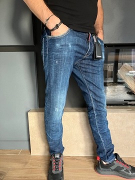 DSQUARED2 włoskie jeansy spodnie SKATER JEAN IT52
