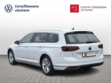 Volkswagen Passat B8 Variant Facelifting 2.0 TDI SCR 150KM 2023 Volkswagen Passat TDI 150KM Elegance LED Matrix Nawigacja Martwe pole, zdjęcie 2