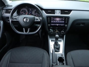 Skoda Octavia III Liftback Facelifting 2.0 TDI 150KM 2019 Skoda Octavia 2.0 TDI, Salon Polska, DSG, Navi, zdjęcie 6