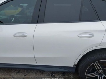 Mercedes GLC C254/X254 2024 Mercedes-Benz GLC 300, 2024r., 2.0L 2.0 Benzyna 255KM, zdjęcie 8