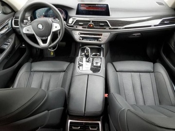 BMW Seria 7 G70 2022 BMW Seria 7 BMW 740i , od ubezpieczalni, zdjęcie 6