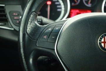 Alfa Romeo Giulietta Nuova II Hatchback 5d Facelifting 2.0 JTD 16v 150KM 2015 Alfa Romeo Giulietta 2.0 JTDM, Skóra, Navi, Klima, zdjęcie 15