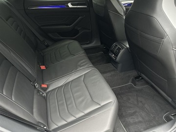 Volkswagen Arteon Fastback Facelifting 2.0 TDI 200KM 2021 Volkswagen Arteon 2.0TDI 200KM 4X4 R-Line DSG l Pa, zdjęcie 7
