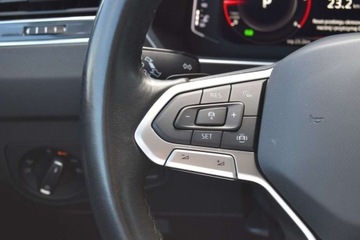 Volkswagen Tiguan II SUV Facelifting 2.0 TDI 200KM 2022 Volkswagen Tiguan 2.0 TDI 200KM 4x4 Elegance DSG MatrixACCSkoraKameraVAT23, zdjęcie 12