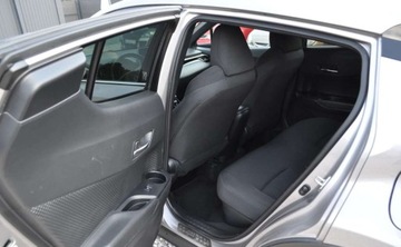 Toyota C-HR I Crossover 1.8 Hybrid 122KM 2018 Toyota C-HR 1.8 Hybryda Kamera Cofania Nawigacja Grz.siedzenia 1.8 Hybryda, zdjęcie 17