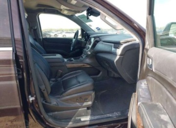 Chevrolet Suburban GMT900 2020 Chevrolet Suburban 2020, 5.3L, LT, od ubezpieczalni 5.3 Benzyna 355KM, zdjęcie 9