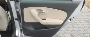 Volkswagen Polo V Hatchback 5d 1.6 TDI-CR DPF 105KM 2010 Volkswagen Polo 1.6 diesel ,bezwypadek ,bogata wersja ,zadbany 1.6 Diesel, zdjęcie 23