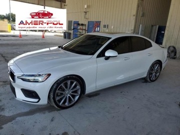 Volvo 2020 Volvo S60 t5 Momentum, 2020r., 2.0L