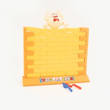 Настенная игра