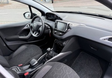 Peugeot 2008 I SUV Facelifting 1.5 BlueHDI 102KM 2019 Peugeot 2008 1.5Hdi Navi Ledy Extra stan 1.5 Diesel 102KM, zdjęcie 9