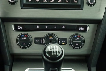 Volkswagen Passat B8 Limousine 1.4 TSI 125KM 2015 VW Passat 1.4 TSI, Salon Polska, Navi, Klima, zdjęcie 10