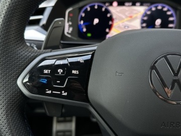 Volkswagen Arteon Shooting Brake R 2.0 TSI 320KM 2023 Volkswagen Arteon 2.0TSI 320KM 4X4 R DSG l DCC, AC, zdjęcie 19
