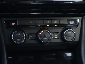 Skoda Superb III Liftback 1.4 TSI 150KM 2016 Skoda Superb 1.4 TSI, Salon Polska, Xenon, zdjęcie 17