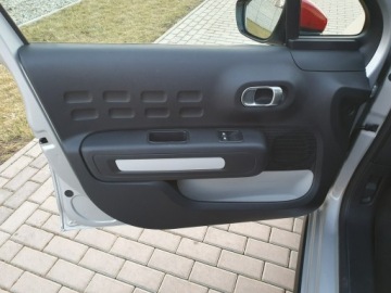 Citroen C3 III Hatchback 1.2 PureTech 82KM 2017 Citroen C3 1.2 Benzyna 82KM 75tys.km 2017r Raty, zdjęcie 18